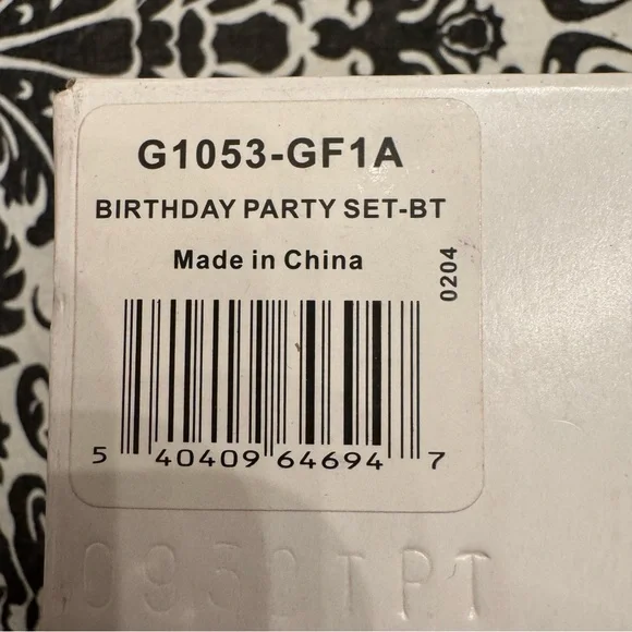 American Girl Birthday Party Set Box - Picture 3 of 5